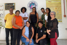 Estudantes e orientdora