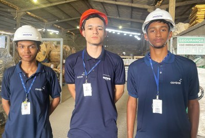 Na Control Construções, Samuel Lira, encontra seus colegas do curso de Logística, do Campus Benedito Bentes, Gerson Gustavo e Weslley Matheus.jpg