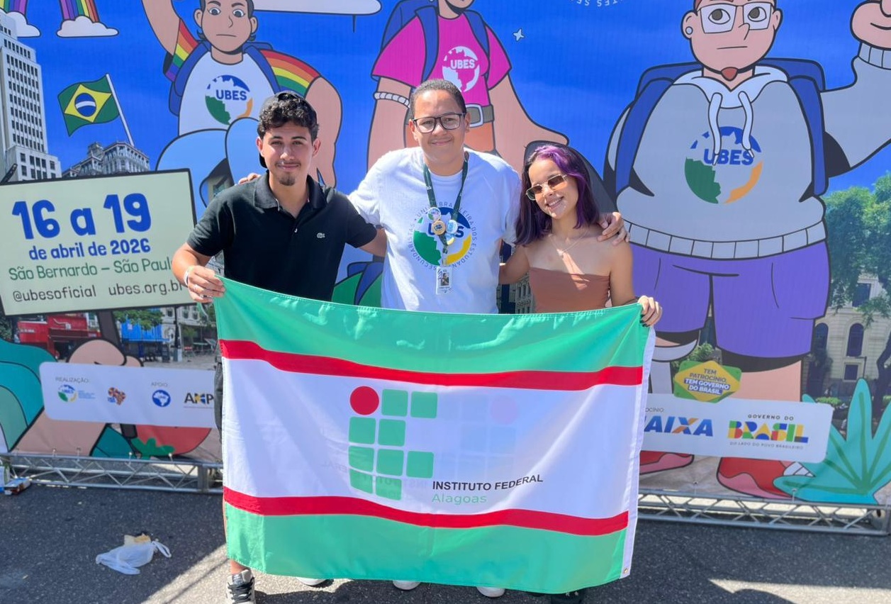 Robert Shaid, Arthur Barreto e Kyvia Machado representaram o Campus Viçosa no Congresso da Ubes, em São Bernardo do Campo.jpeg