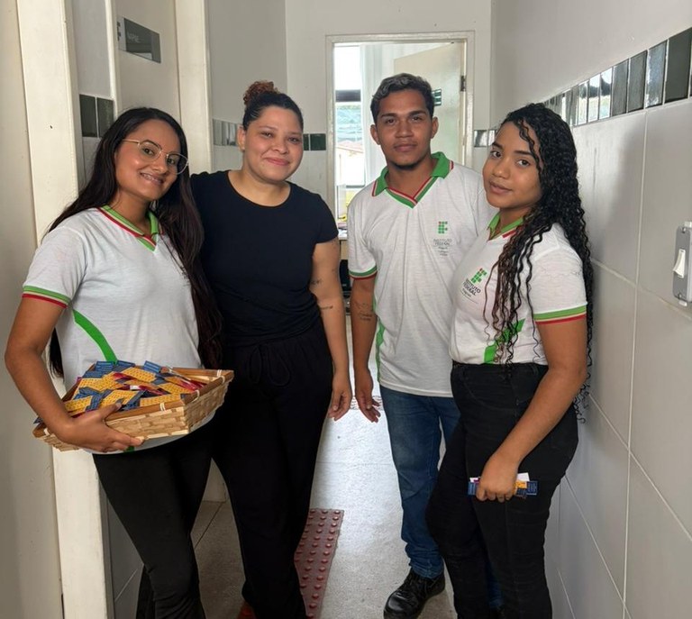 Atividade em alusão ao Dia Nacional de Libras no Campus Viçosa (2).jpeg