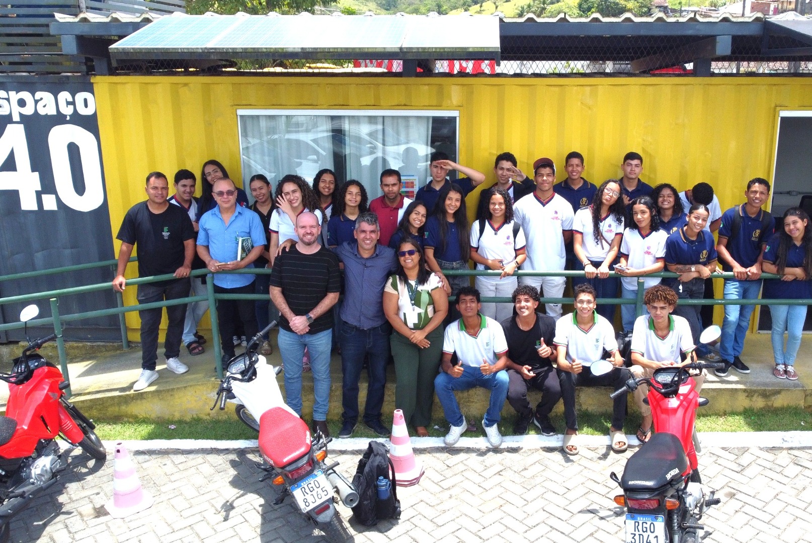 Estudantes da Escola Municipal Orlando Lins, do município de Mar Vermelho, em visita ao Campus Viçosa.jpeg