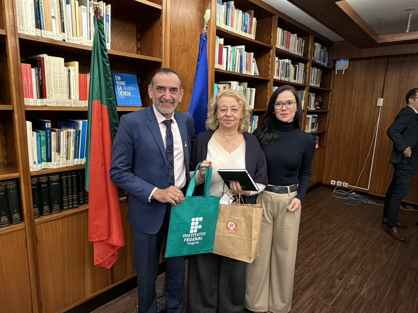 Ifal na Fundação para a Ciência e a Tecnologia.jpeg