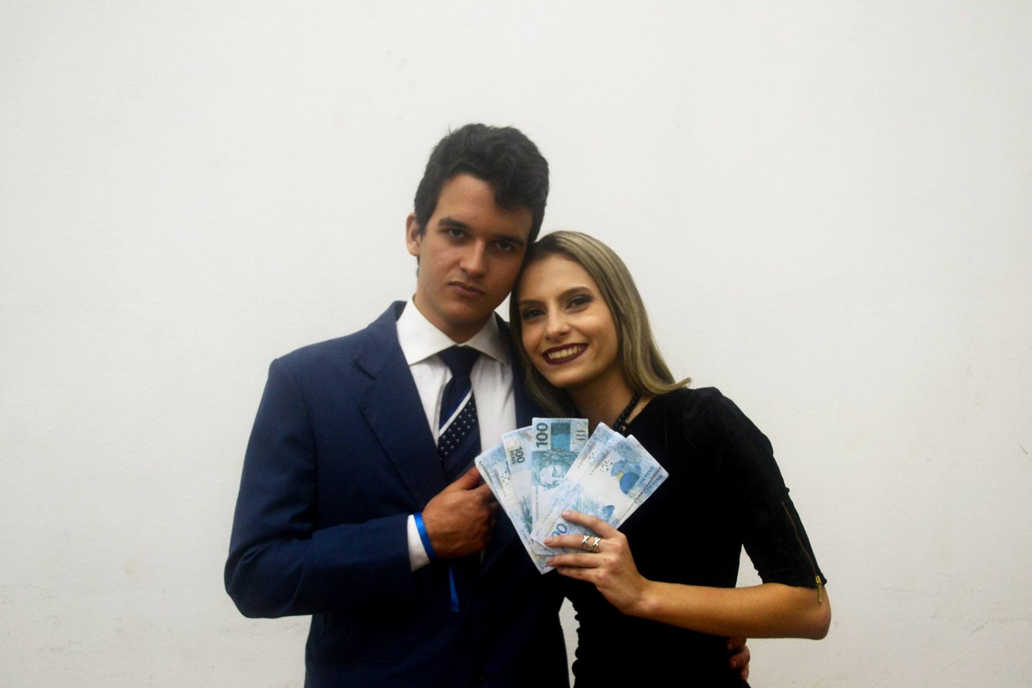 <built-in function id>