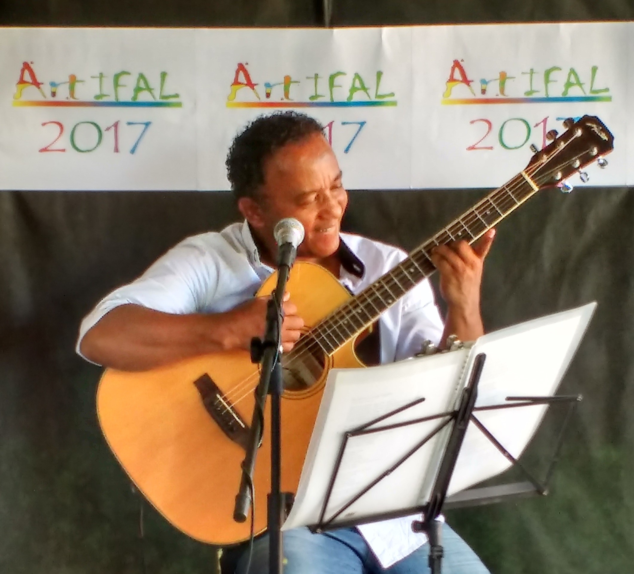 <built-in function id>