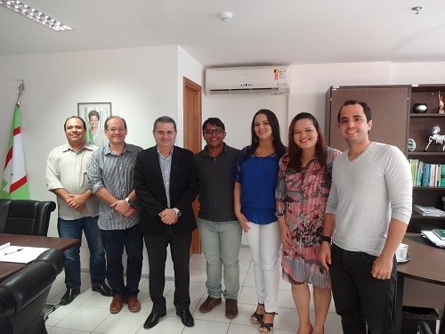 Reitor Sérgio Teixeira e pró-reitor de Ensino Luiz Henrique Gouvêa, participaram da posse dos quatro docentes.JPG