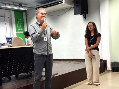 Diretor do Camus Maceió, Givaldo Oliveira, colocou a unidade à disposição do curso.jpeg Diretor do Camus Maceió, Givaldo Oliveira, colocou a unidade à disposição do curso.jpeg