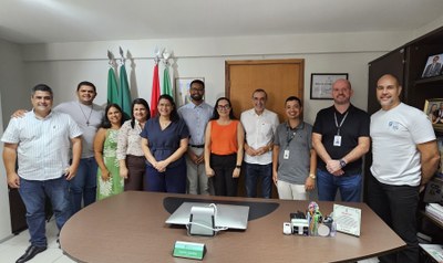 Gestão sistêmica e representantes das unidades beneficiadas participaram da cerimônia de posse.jpg