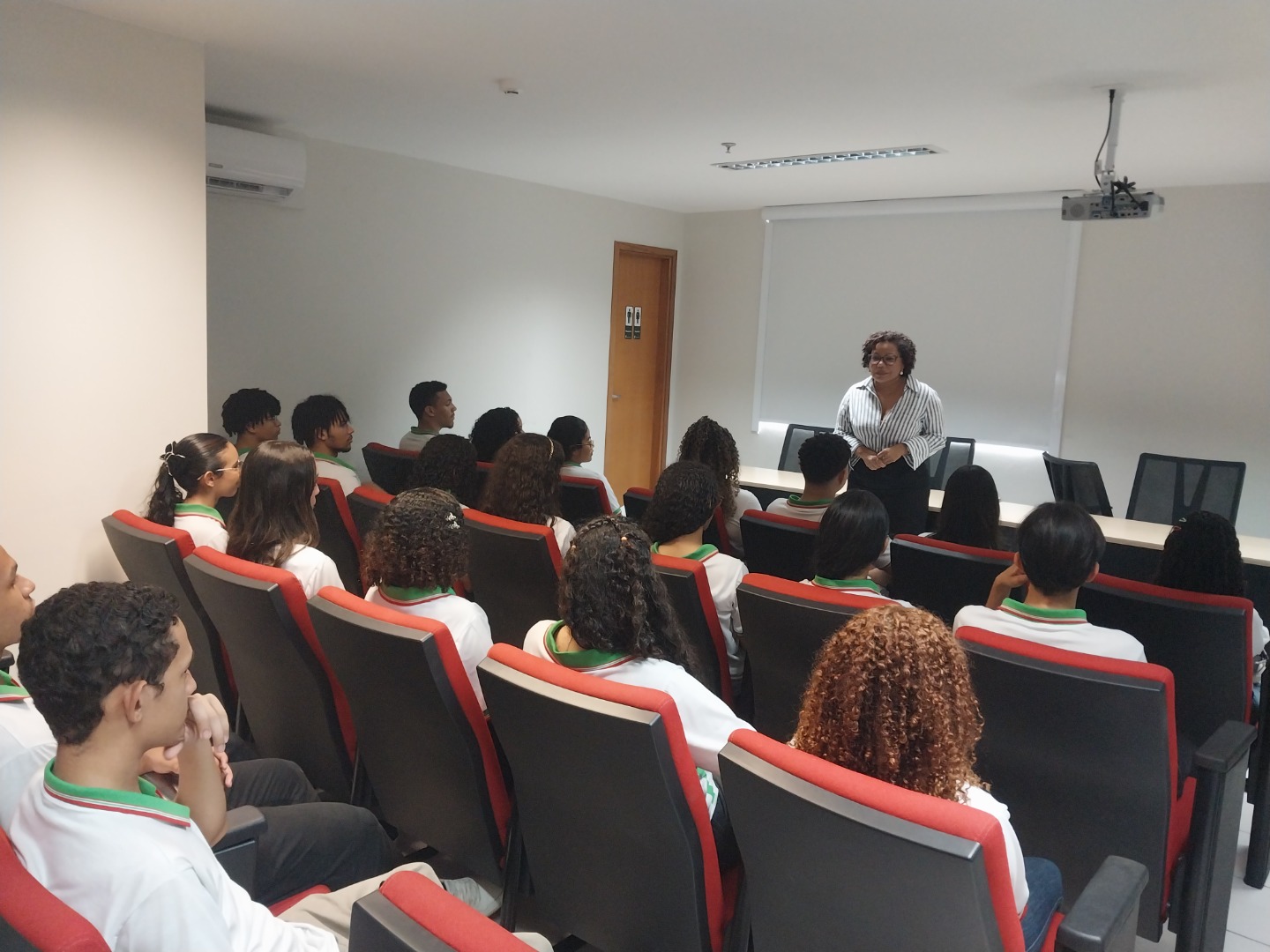 Professora Eunice Palmeira, pró-reitora de Pesquisa, Pós-Graduação e Inovação do Ifal