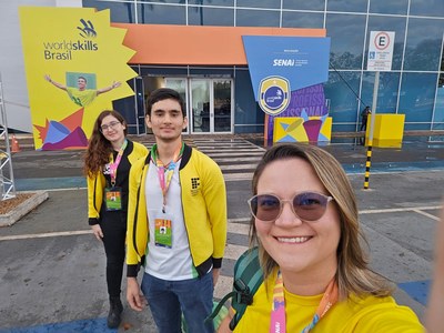 Ernany Santos e Anne Karolyne Caetana serão mentorados pela professora Renata Pereira, do Campus Arapiraca.jpeg Ernany Santos e Anne Karolyne Caetana serão mentorados pela professora Renata Pereira, do Campus Arapiraca.jpeg