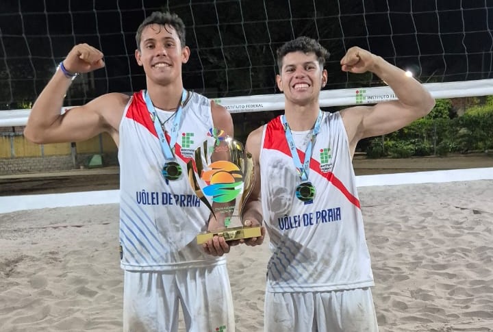 Dupla é natural de São José da Tapera e estudam em diferentes campi.jpeg