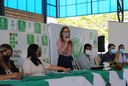 (No centro) Elisabete Duarte pontuou as dificuldades enfrentadas pelas mulheres para que possam se capacitarem profissionalmente.JPG