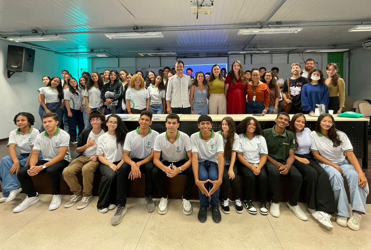 Alunos do Campus Penedo puderam participar presencialmente do evento em Maceió.jpeg
