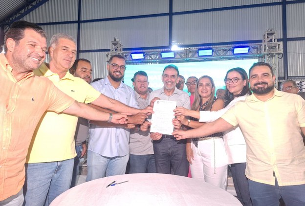 Ifal e Prefeitura de Mata Grande assinam doação do terreno para novo campus