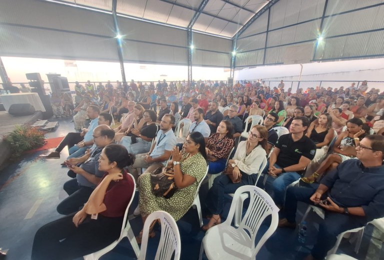 Servidores do Ifal, autoridades e a comunidade local prestigiaram a solenidade 