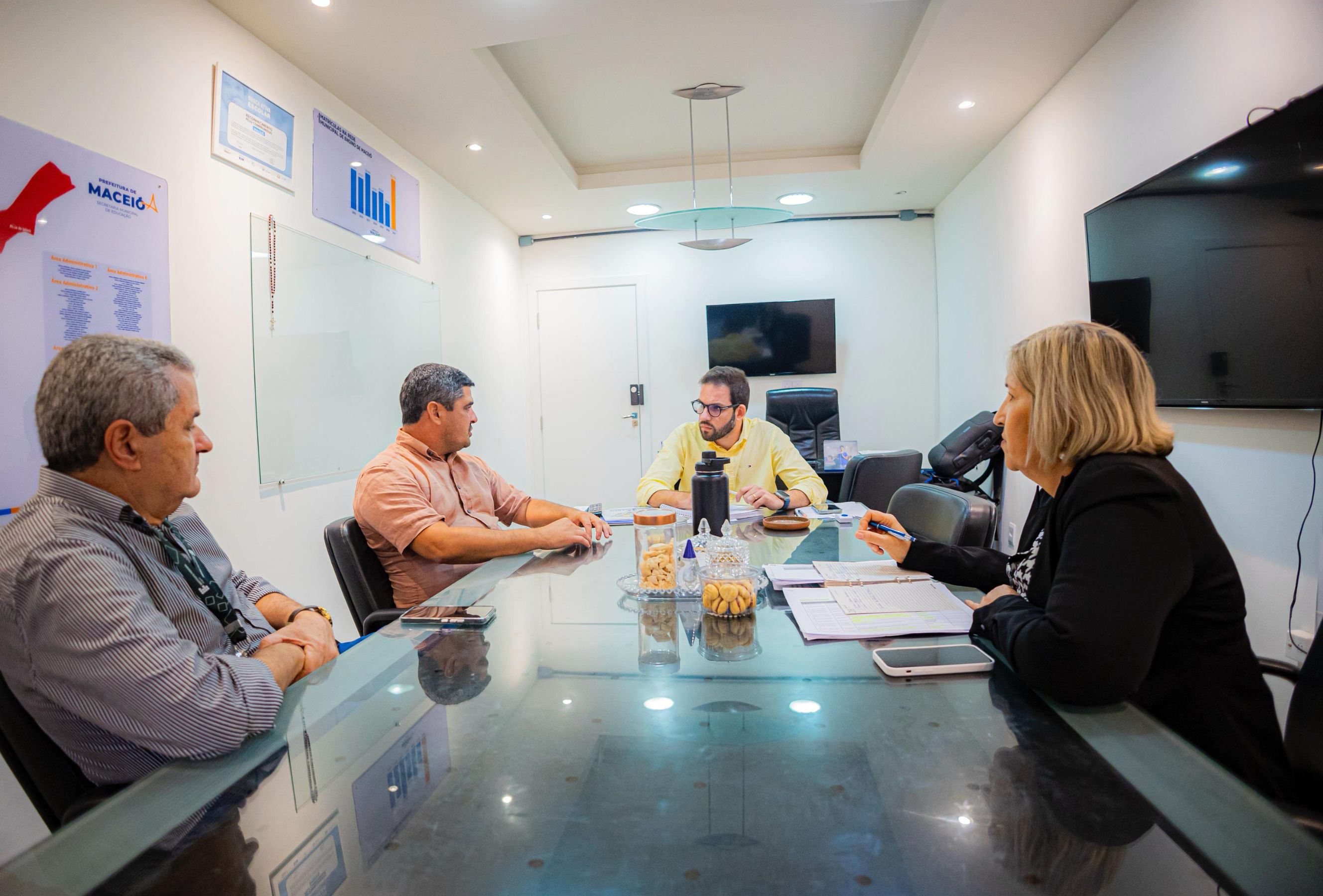 Ifal e Secretaria de Educação de Maceió farão convênio para ofertas de cursos FIC