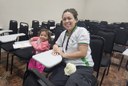 Carolina Menezes, estudante do Campus Rio Largo, e sua filha