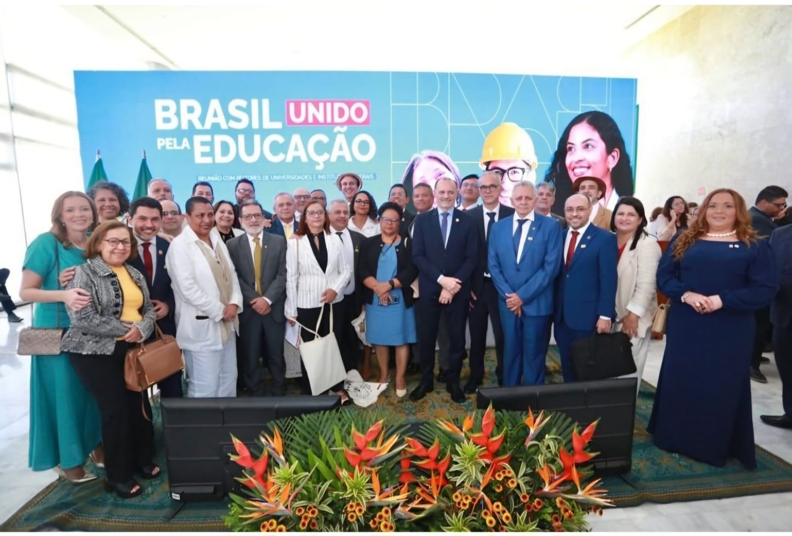 Reitoras e reitores participam de reunião com  presidente Lula
