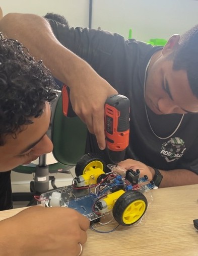 Alunos do Campus Satuba já tinham acesso à cultura maker, o Espaço 4.0 irá ofertar cursos para a comunidade exterior ao Ifal.jpg