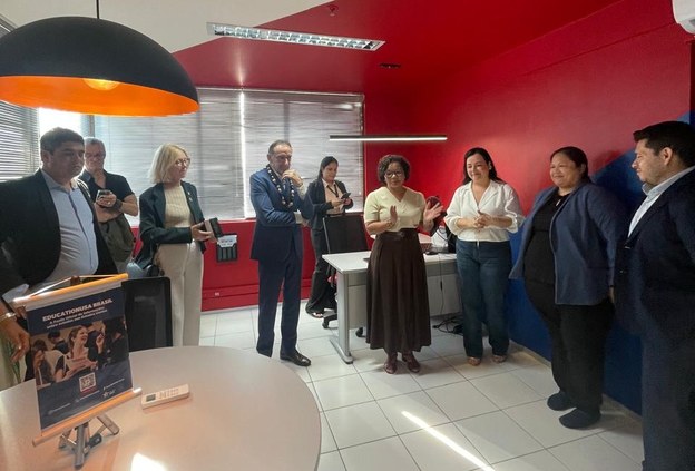 Ifal inaugura escritório da EducationUSA em prédio da Reitoria