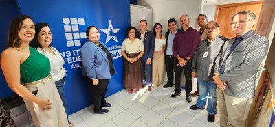 Diretores de unidades participaram de cerimônia de descerramento da placa do novo espaço na reitoria.jpeg