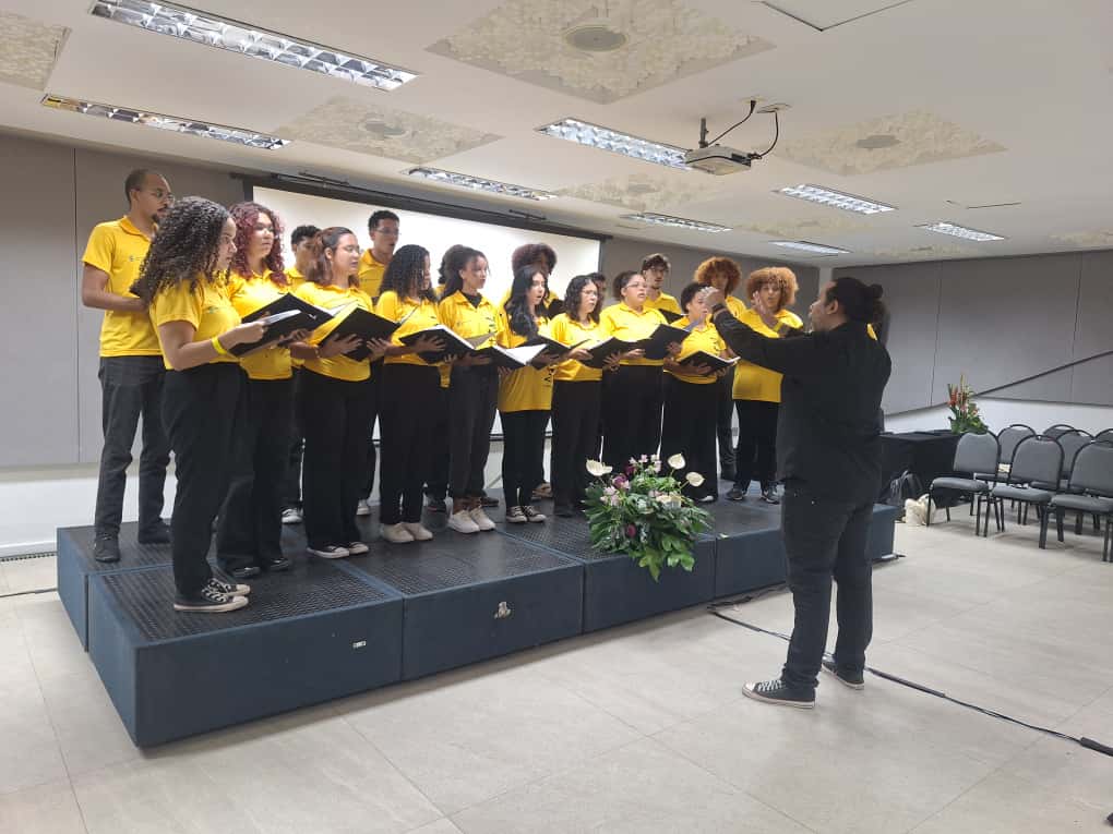 Coro Jovem do campus Maceió marca momento artístico do evento.jpeg
