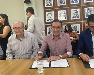 O reitor Carlos Guedes realiza assinatura de Memmorando de Entendimento com Universidade de Lisboa.jpeg O reitor Carlos Guedes realiza assinatura de Memmorando de Entendimento com Universidade de Lisboa.jpeg