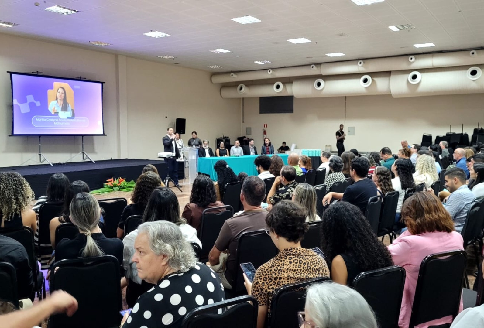 Edital foi o primeiro da instituição a lançar obras impressas