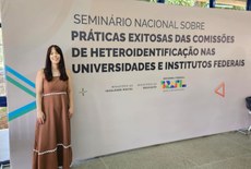 Servidora Bárbara Guerreiro representando o Ifal