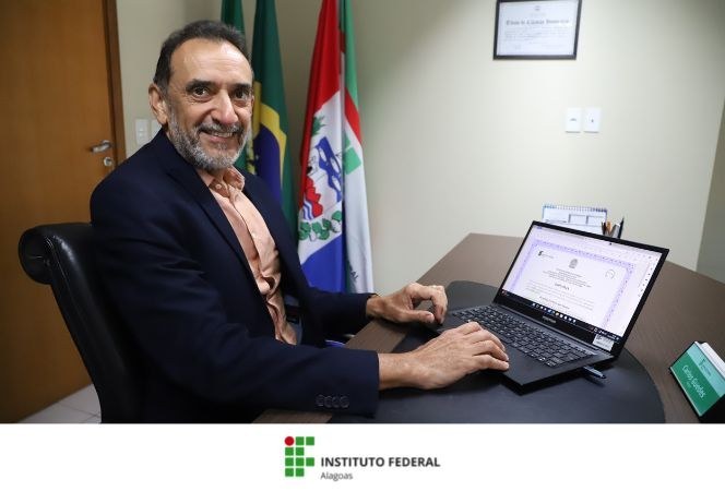 Reitor do Ifal agradece as contribuições de Fábio Cavalcanti e dá as boas-vindas ao novo procurador federal