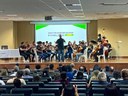 Camerata sob a regência do maestro Almir Medeiros