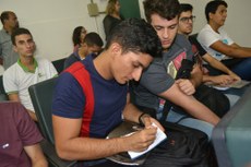 Vinicius Santos e Edênio Teixeira desistiram de outros cursos ao saber da criação do curso de Engenharia Civil no Campus Maceió