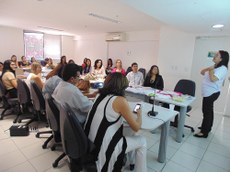 Gestora institucional apresentou detalhes do funcionamento do programa em reunião