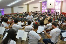 Maestro Almir Medeiros e grupo musical  abriram o 1º Conac