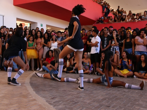 dança no evento.jpg