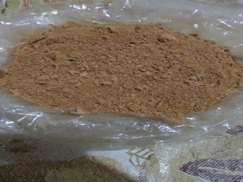 Fígado bovino liofilizado, para obtenção da farinha, após trituração.jpg