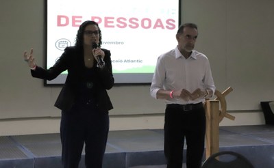 Adriana Nogueira e Carlos Guedes em abertura do Encontro.JPG