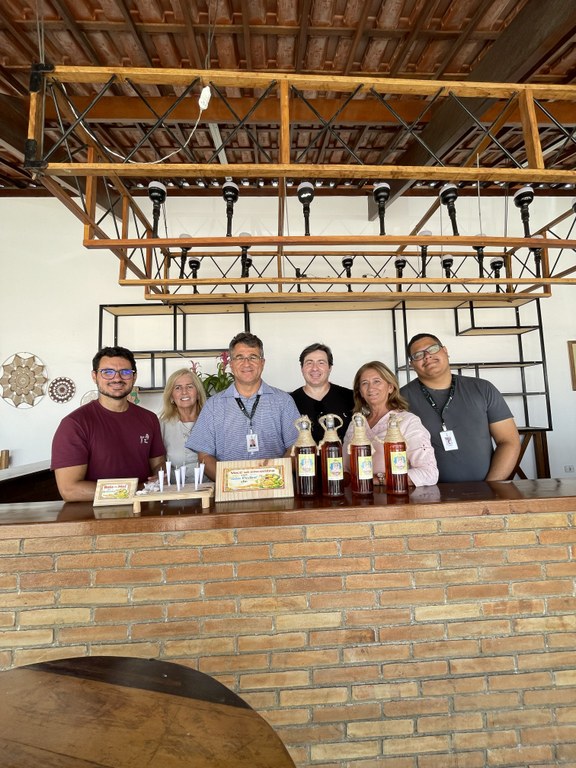 Equipe do DCE em visita à projeto Ubuntu, desenvolvido pelo Campus Batalha, no município de Jacaré dos Homens