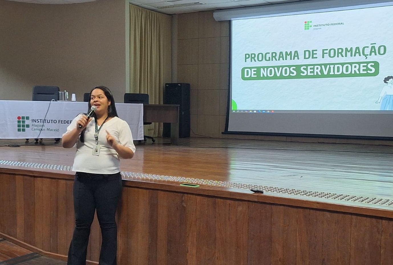 Lúcia Ricardo aponta maior dinamismo na programação do evento.jpeg