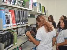 Visita ao campus de turmas de escola municipal de Feliz Deserto (AL).