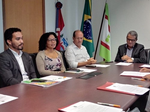 Solenidade contou com o diretor do DGP Wagner Fonseca, os pró-reitores Eunice Palmeira e Luiz Henrique Lemos, além do reitor Sérgio Teixeira.jpeg