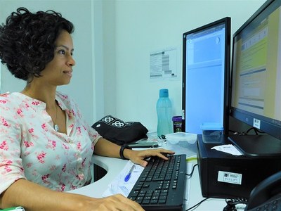 A coordenadora do Protocolo, Fernanda Cândido, pontua que até 2020 todos os processos devem ser realizados de forma eletrônica.JPG