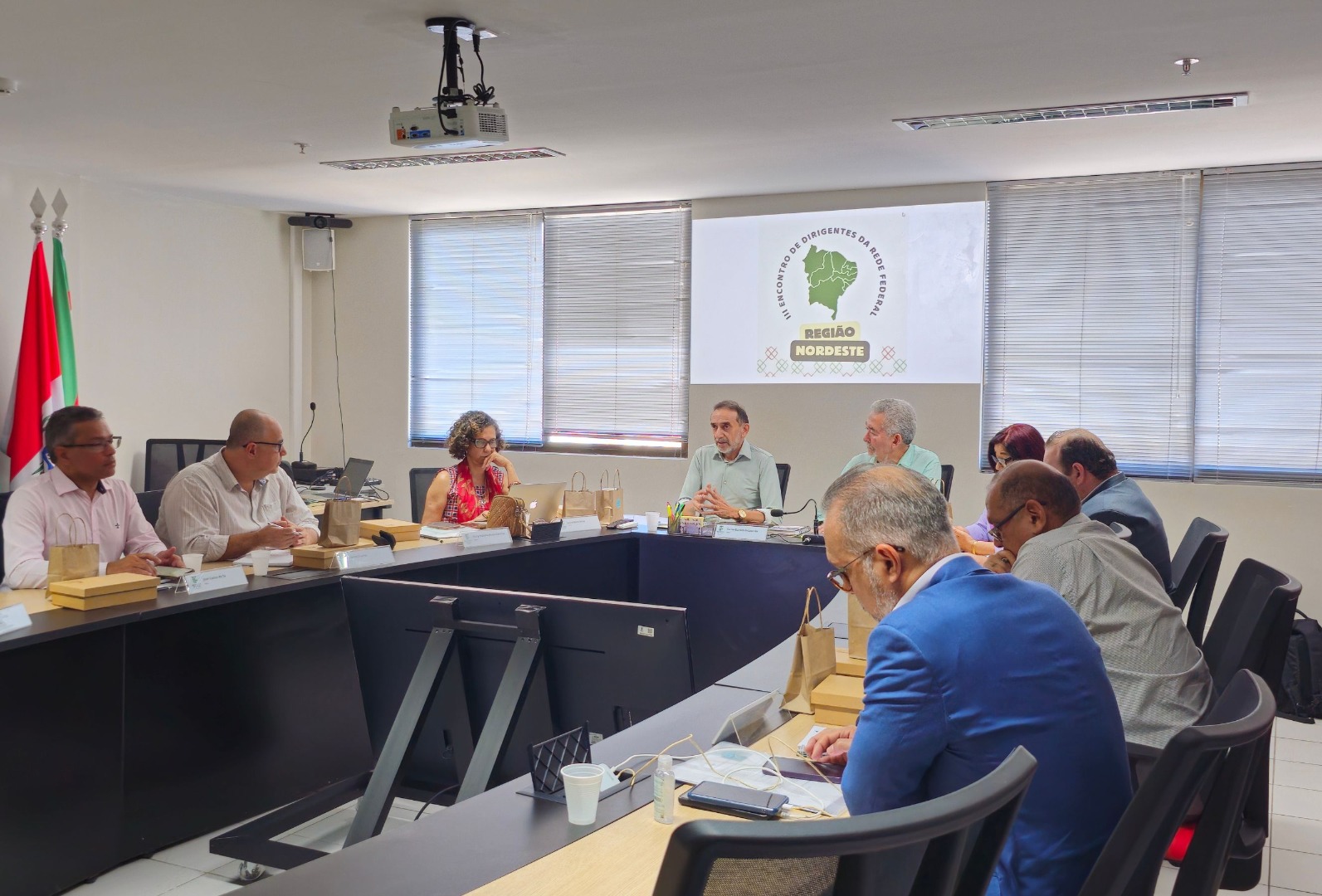 Deputado Paulão conversa com dirigentes do Nordeste