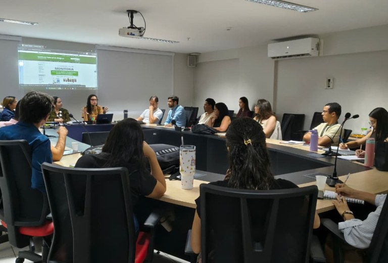 Reunião foi realizada na sede da Reitoria