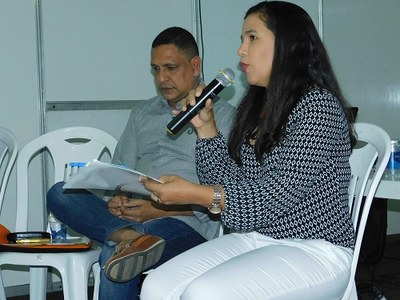 Sidiane Ferreira Batista aponta que o letramento tem como objetivo a reflexão dos aspectos sociais envolvidos na escrita.JPG
