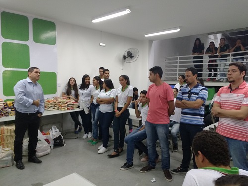Servidores e alunos do Campus Santana do Ipanema.jpg