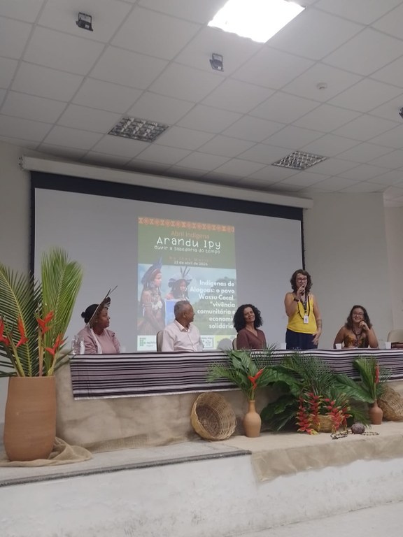 Coordenadora do Ifal EcoSol, Beatriz Medeiros abre atividades no Campus Muirici